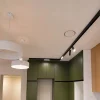 Niewidoczny nawiewnik gipsowy Ergovent Rondo w suficie kuchni