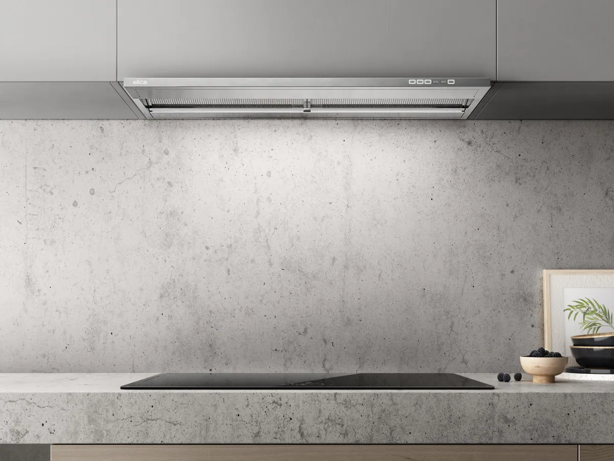 Okap do zabudowy Elica Boxin Dry 75 cm inox w zabudowie kuchennej – wydajna wentylacja nad płytą indukcyjną